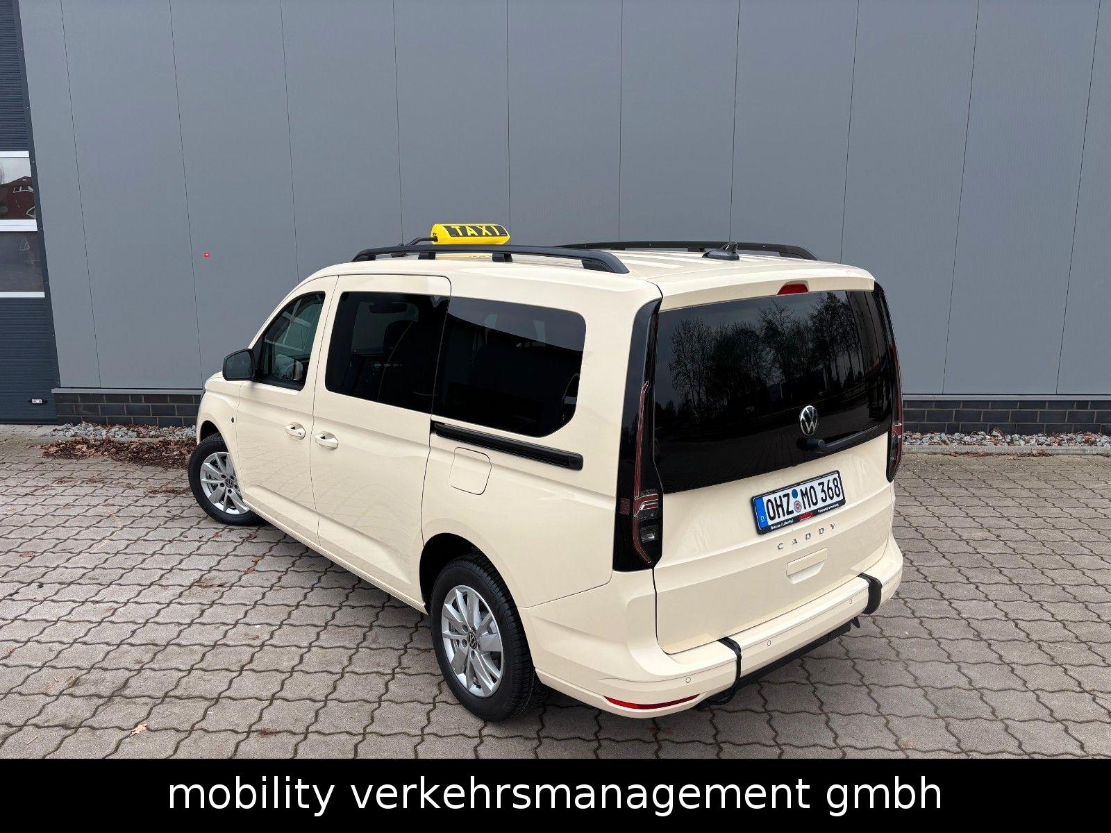 Volkswagen Caddy Life Maxi DSG Taxi Rollstuhl LED 7-Sitzer