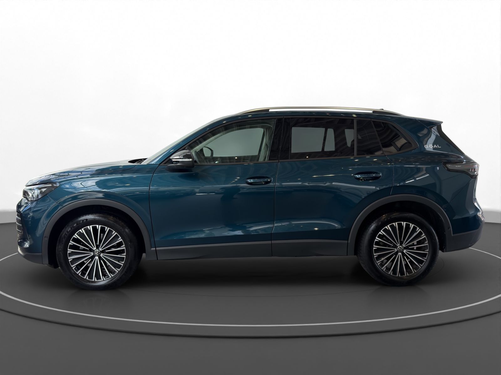 Volkswagen Tiguan 1.5 eTSI Goal AHK Navi foto 3