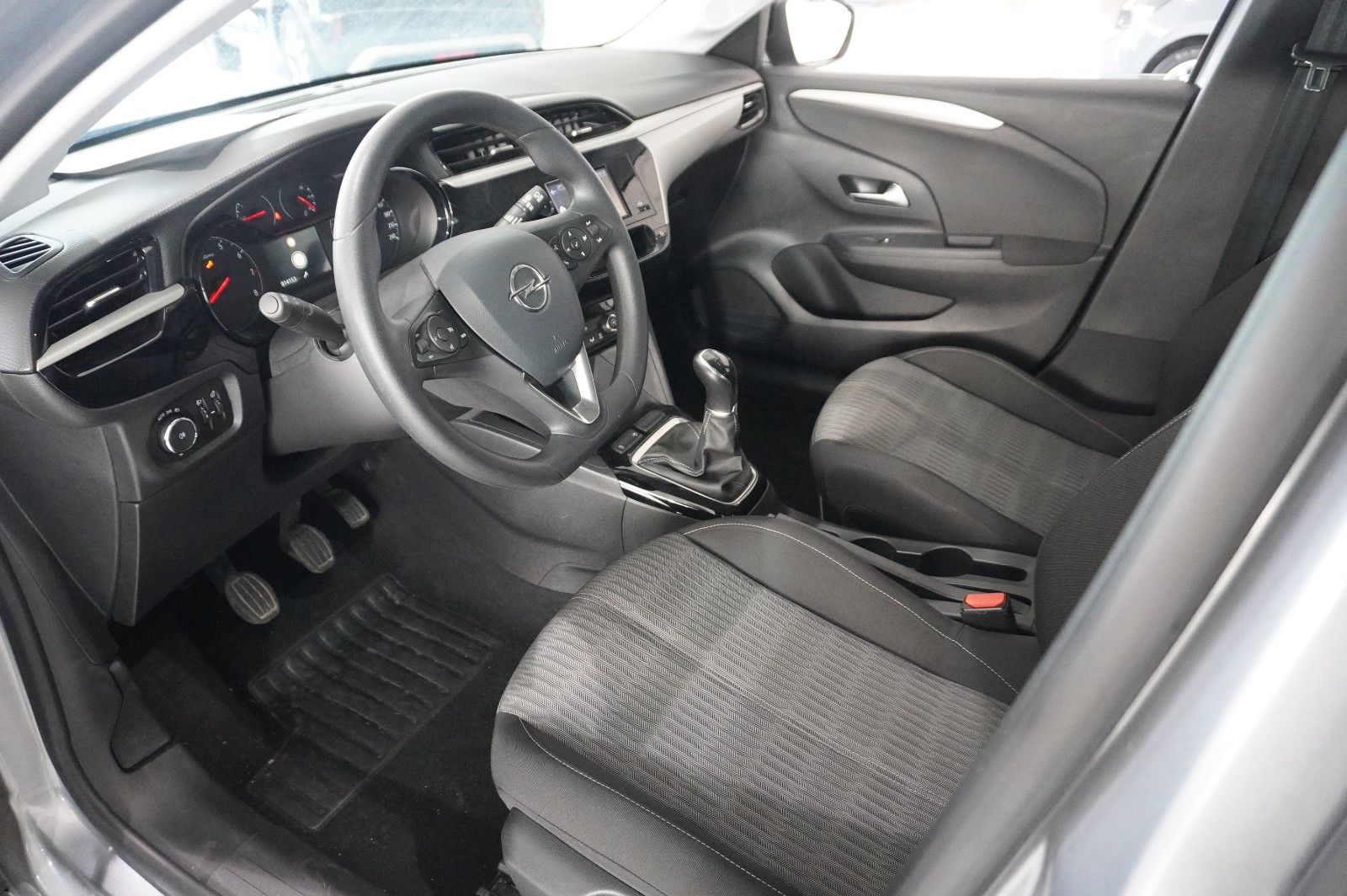 Fahrzeugabbildung Opel Corsa F 1.2 EDITION KLIMA/USB/TEMP./BT