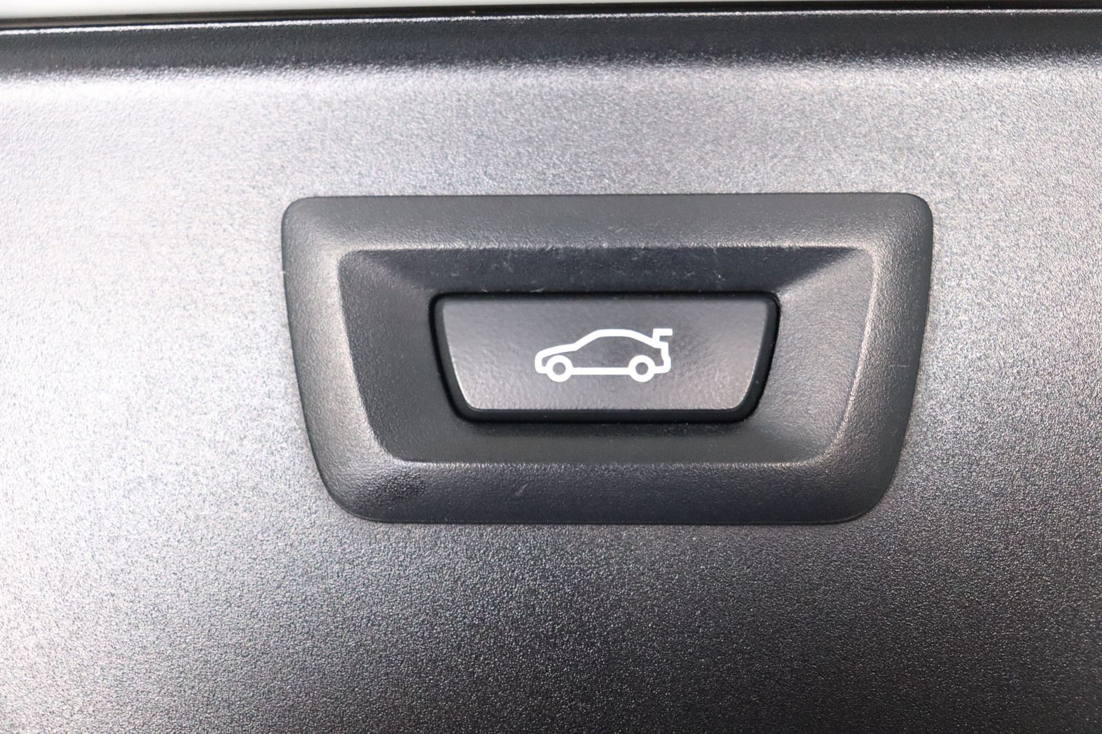 Fahrzeugabbildung BMW 525 d Touring * Navi * Bi-Xenon * Keyless *