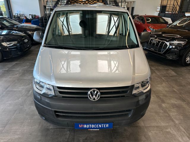 Volkswagen T5 *CAMPER*KÜCHE*BETT(aufklappbar)*ESSTISCH*AHK*