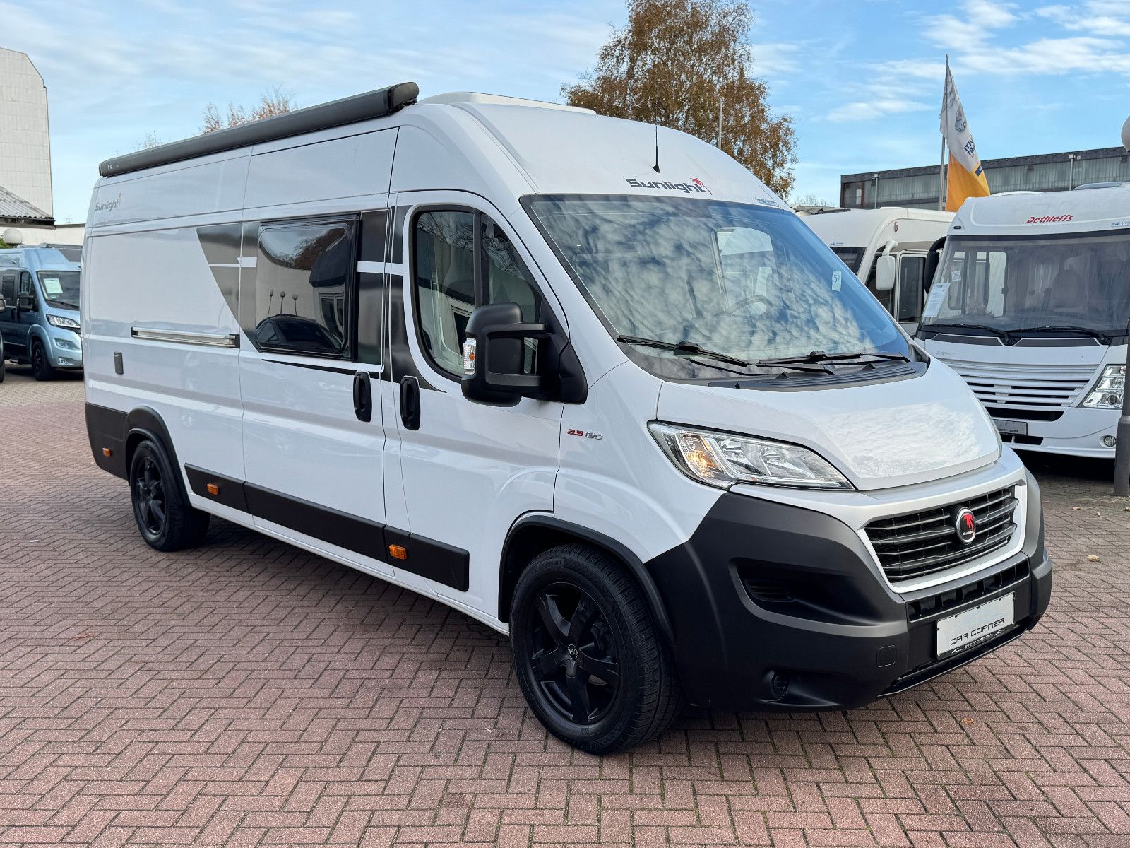 Fahrzeugabbildung Sunlight Cliff 640 FIAT EINZELLBETTEN TV KAMERA 18 ZOLL
