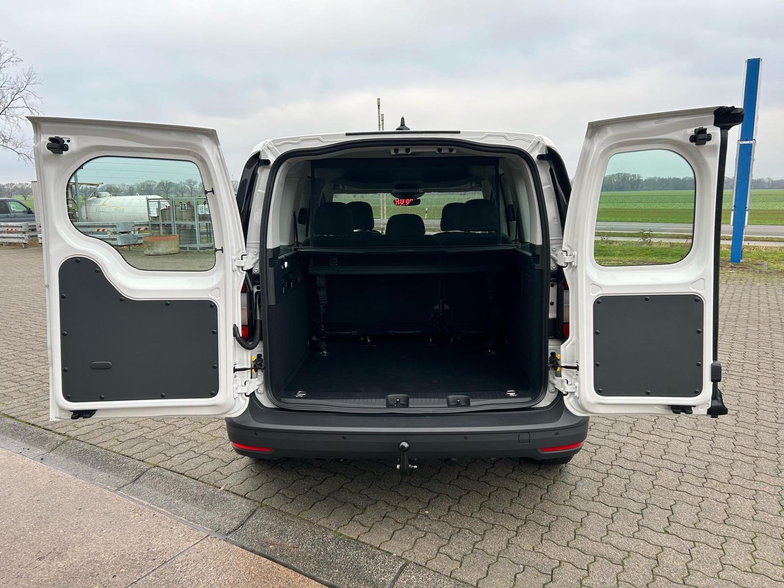 Volkswagen Caddy Kombi 1.5 TSI / AHK App-Connect