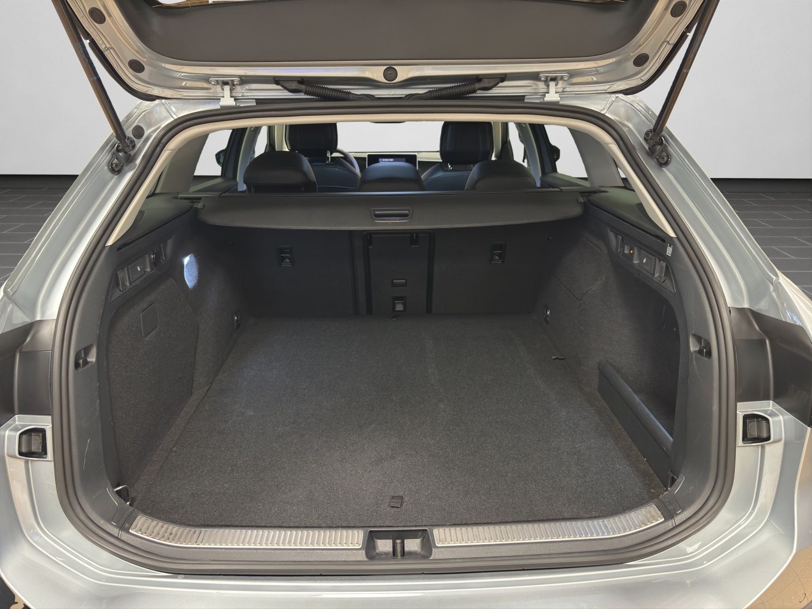 Volkswagen Passat Variant - Bild 16