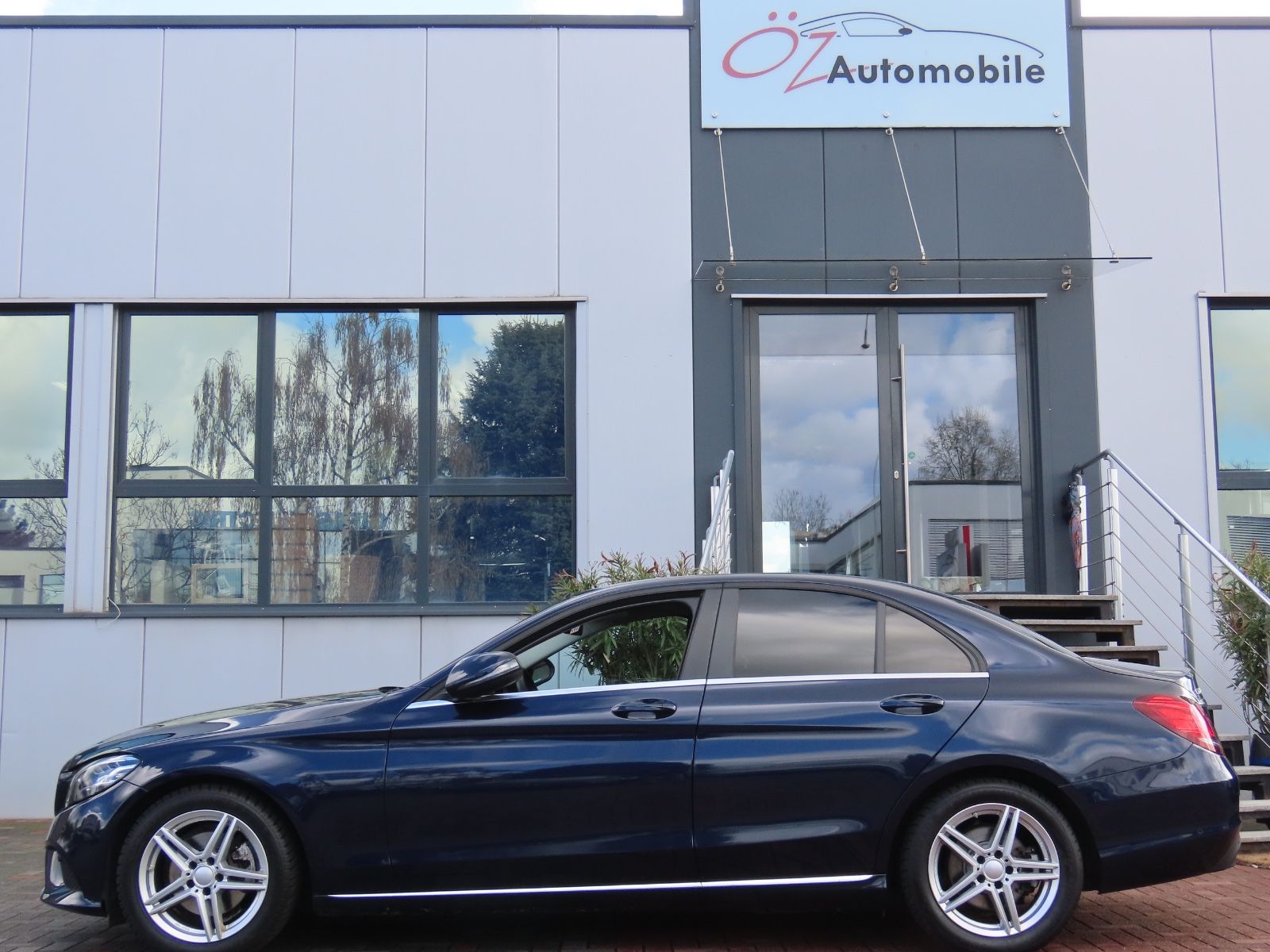Mercedes-Benz C 220d Autom. Leder Sitzheizung Klimaauto. Navi foto 9