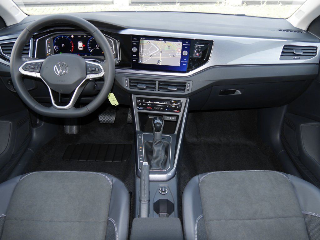 Fahrzeugabbildung Volkswagen Polo Style 1.0 TSI DSG AHK Navi RFK