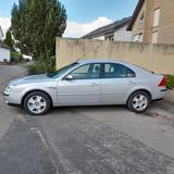 Ford Mondeo 2.0 Ghia Ghia - Ford Mondeo aus 2001: Ghia