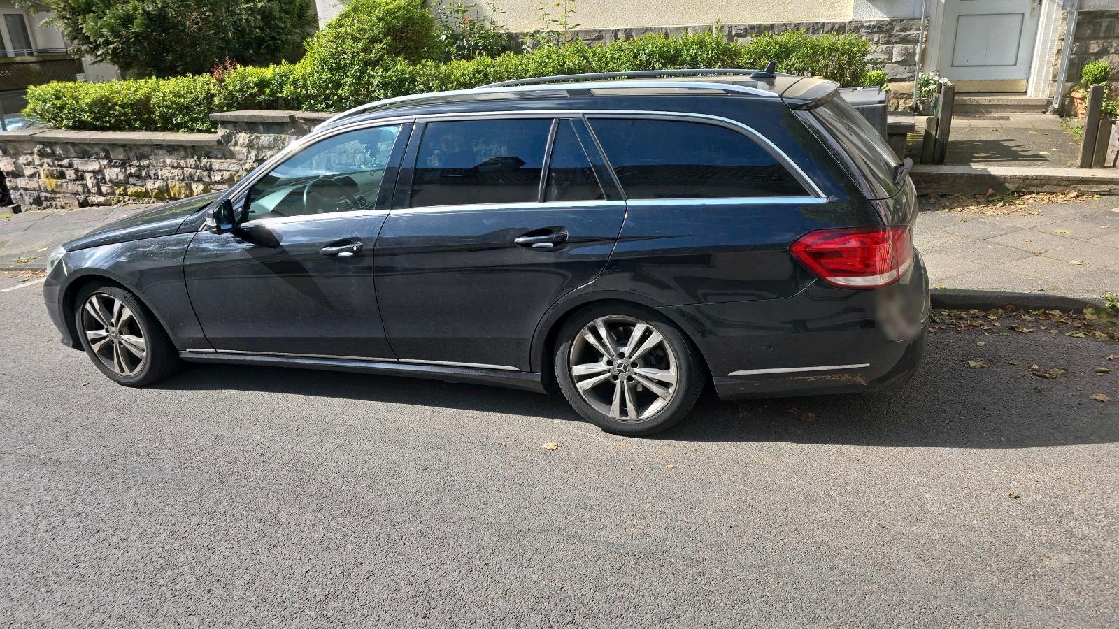 Mercedes-Benz 200 2013 — салон