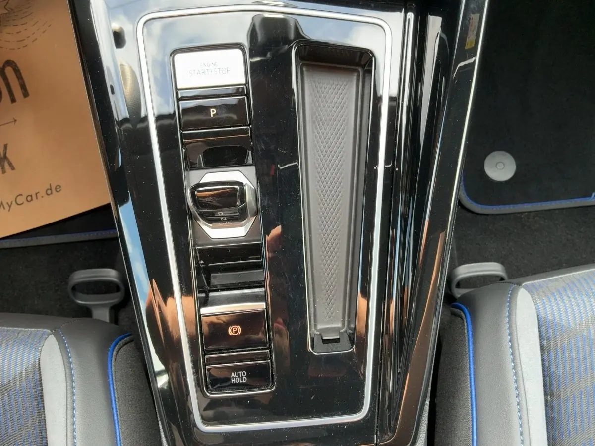 Volkswagen Golf VIII R 2.0 TSI 4M BLACK EDITION AKRA+MATRIX, миниатюра 19