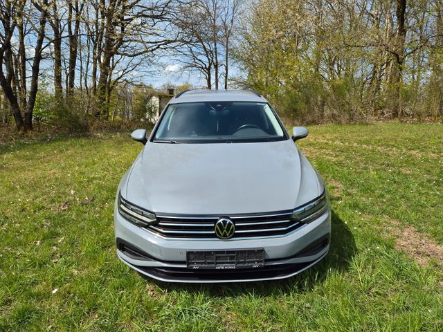 VW Passat 2.0 TDI DSG NAVI LED PDC KAMERA