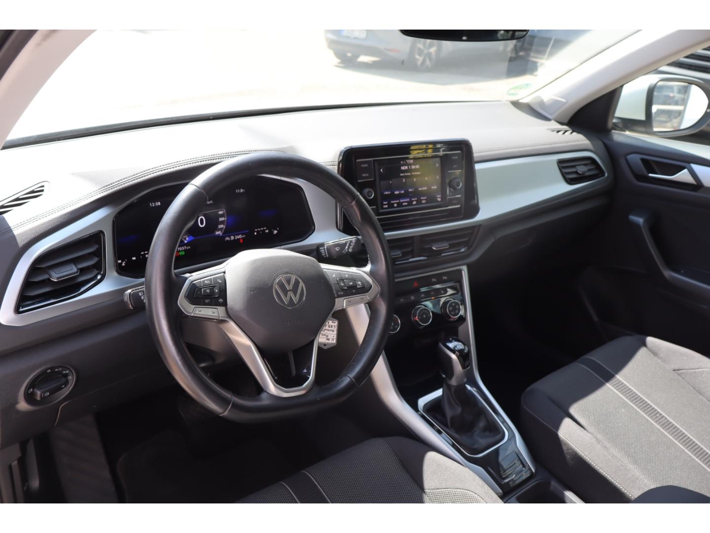 Volkswagen T-Roc 1.5 TSI Life 110 KW DSG Sitzhzg. GJ RFK, миниатюра 17