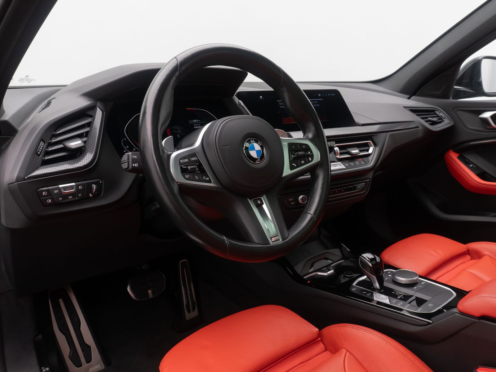 Fahrzeugabbildung BMW 120i M Sport Komfort DAB HiFi Panorama Leder 19"