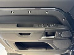 Foto Nummer 16: LAND ROVER Defender