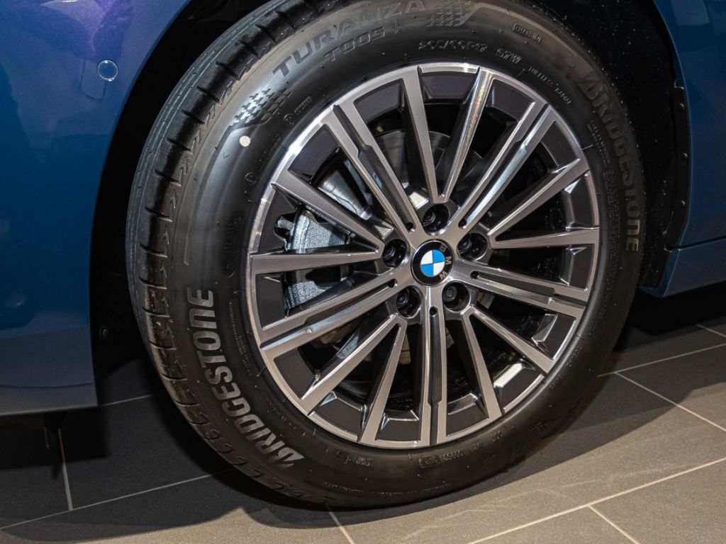 BMW 220 Active Tourer - Bild 4