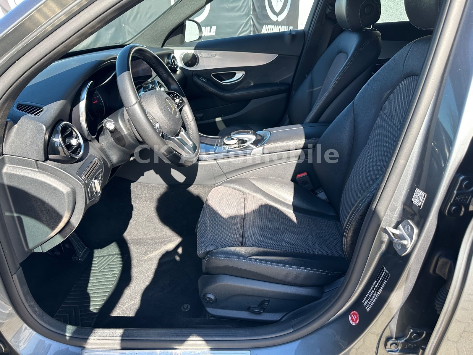Fahrzeugabbildung Mercedes-Benz C200d T Avantgarde/Navi/LED/Kamera/AHK