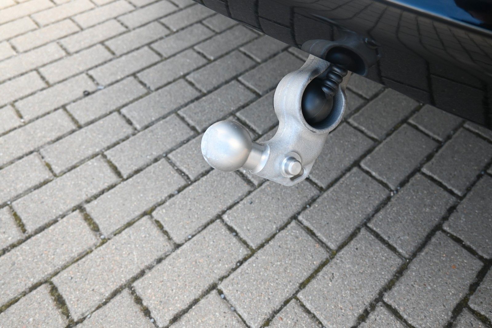 Fahrzeugabbildung Volvo XC60 B4 D AWD Ultimate Dark*STDHZG*LUFT*360°*ACC