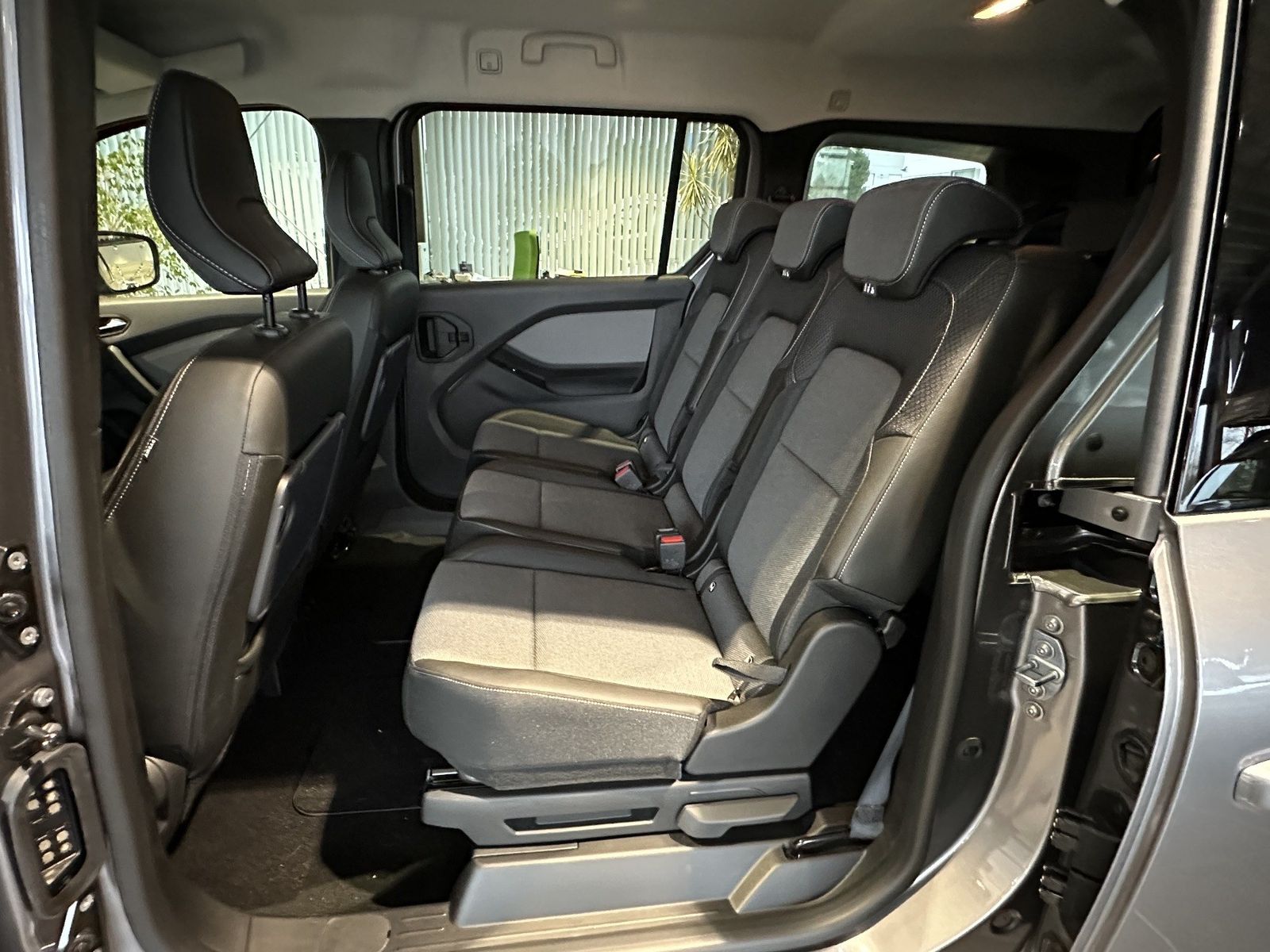 Fahrzeugabbildung Renault Kangoo GRAND TECHNO TCe 130 EDC Aktion Dezember