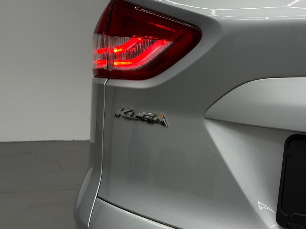 Ford Kuga Titanium, Foto 17 von 45