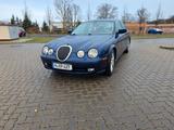 Jaguar S-Type 3 L V6 Executive Executive - blaue Jaguar S-Type