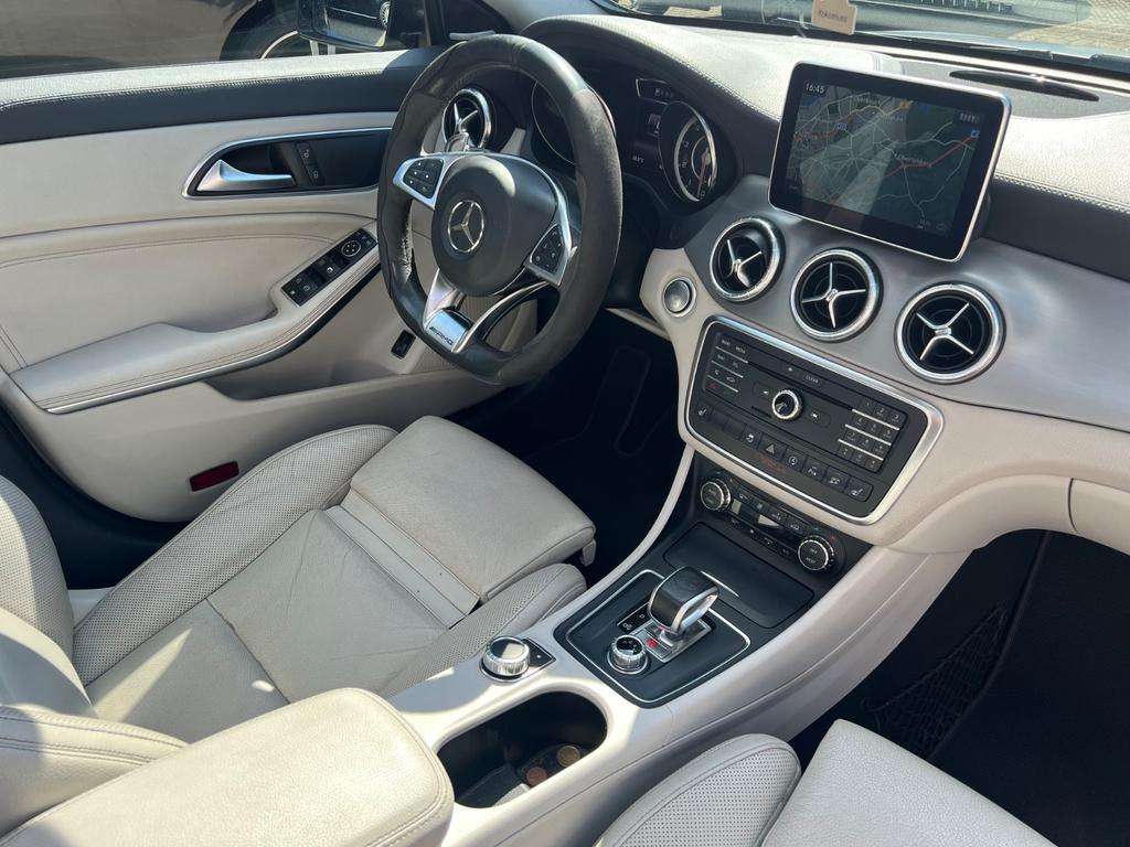 Mercedes-Benz CLA 45 AMG
