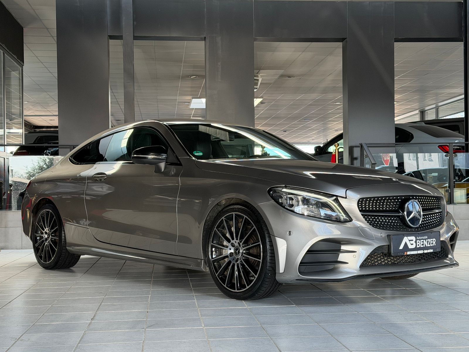 Fahrzeugabbildung Mercedes-Benz C 300 Coupe /AMG/VIRTUAL/MBUX/AMBIENTE/KAMERA