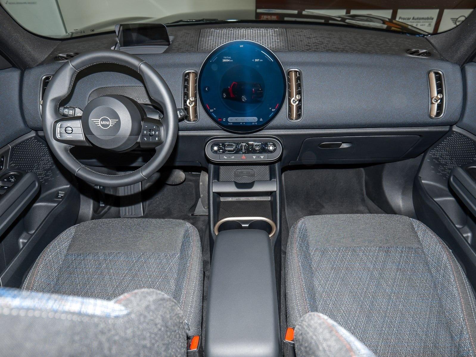 MINI Countryman E Essential SHZ PDC LED