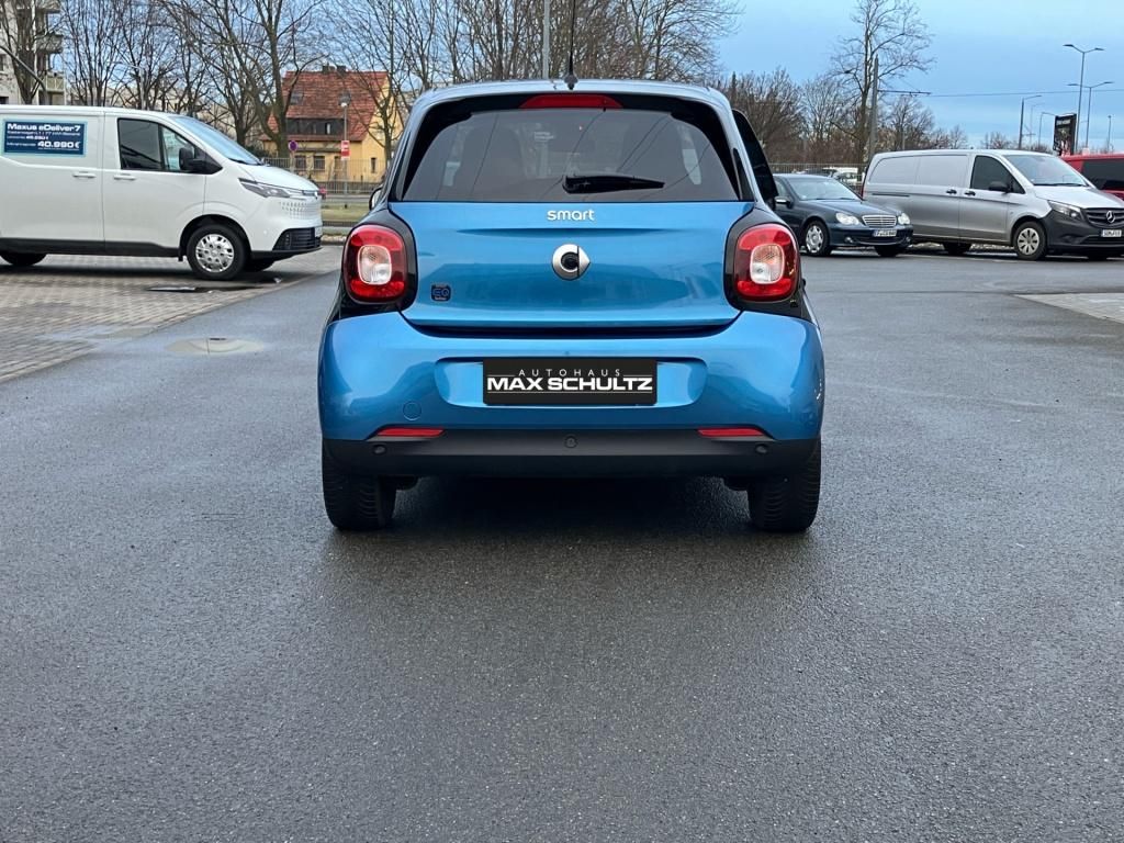 Fahrzeugabbildung Smart smart EQ forfour KLIMAAUTOMATIK*SITZH*KAMERA