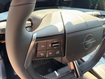 Opel Mokka GSE Elektro ACC,SHZ,KAM,NAV,20Zoll,LED