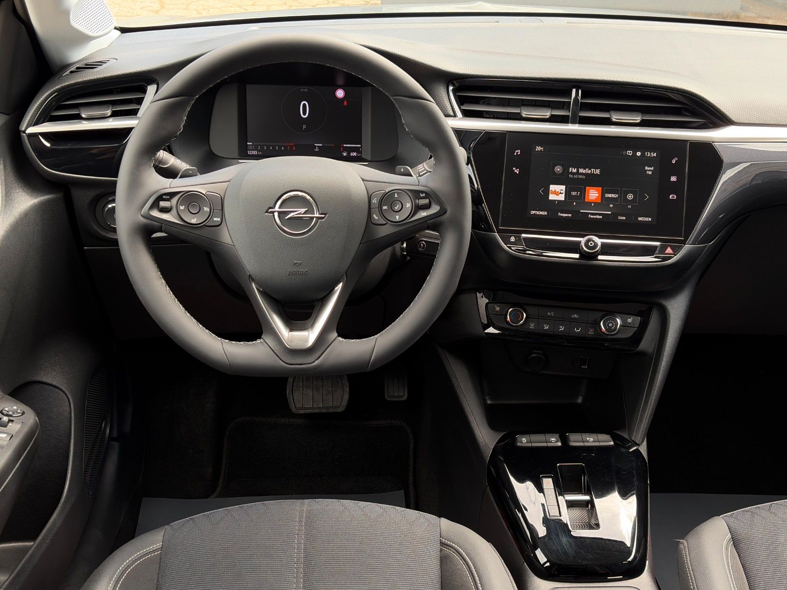 Fahrzeugabbildung Opel Corsa F 1.2 DIT S&S Elegance Autom PDC CarPlay