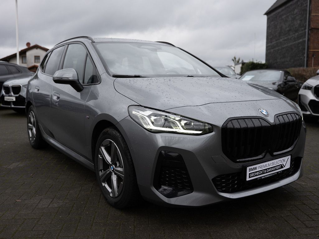 BMW 223 Active Tourer - Bild 3