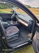 Audi Q7 3.0 TDI quattro tiptronic - - schwarze Audi Q7