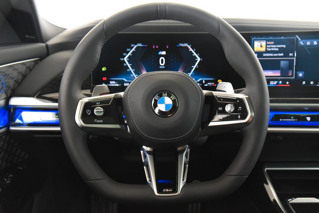BMW 740