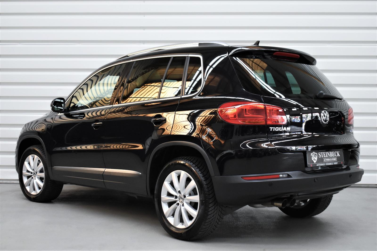 Volkswagen Tiguan 1.4 Sport & Style BMT+Autom.+Panorama+PDC
