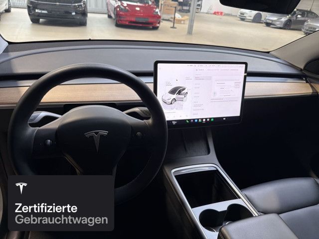 Tesla Model Y Long Range AWD foto 11