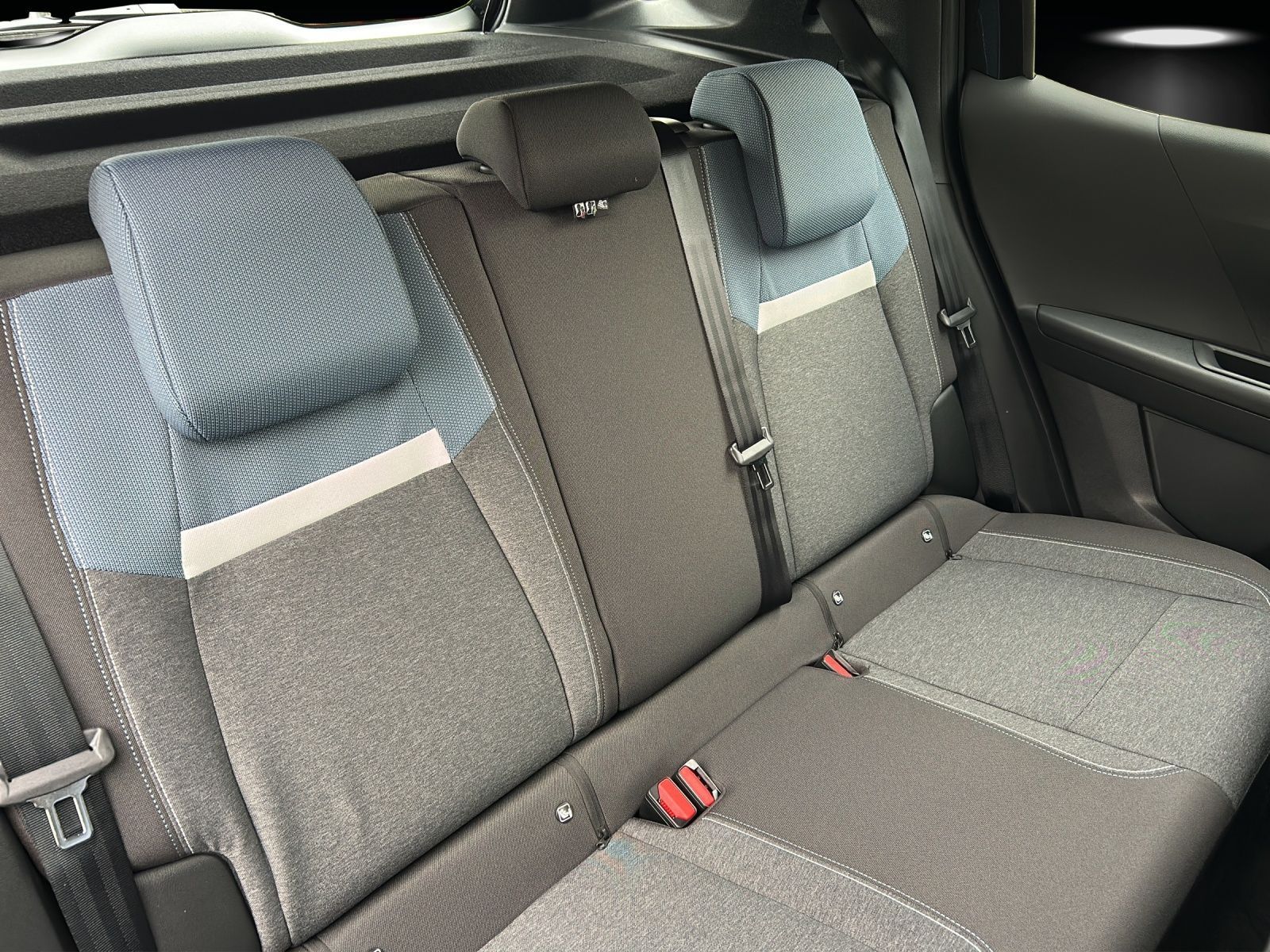 Fahrzeugabbildung Opel Frontera Edition Automatik ALLWETTER/PDC/TECH-PA