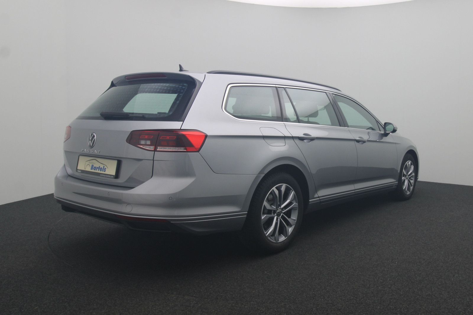 Fahrzeugabbildung Volkswagen Passat Variant 2.0 TSI DSG Business