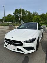 Mercedes-Benz CLA 200 Coupe / AMG Line / Pano / Night - Mercedes-Benz CLA 200 aus 2023