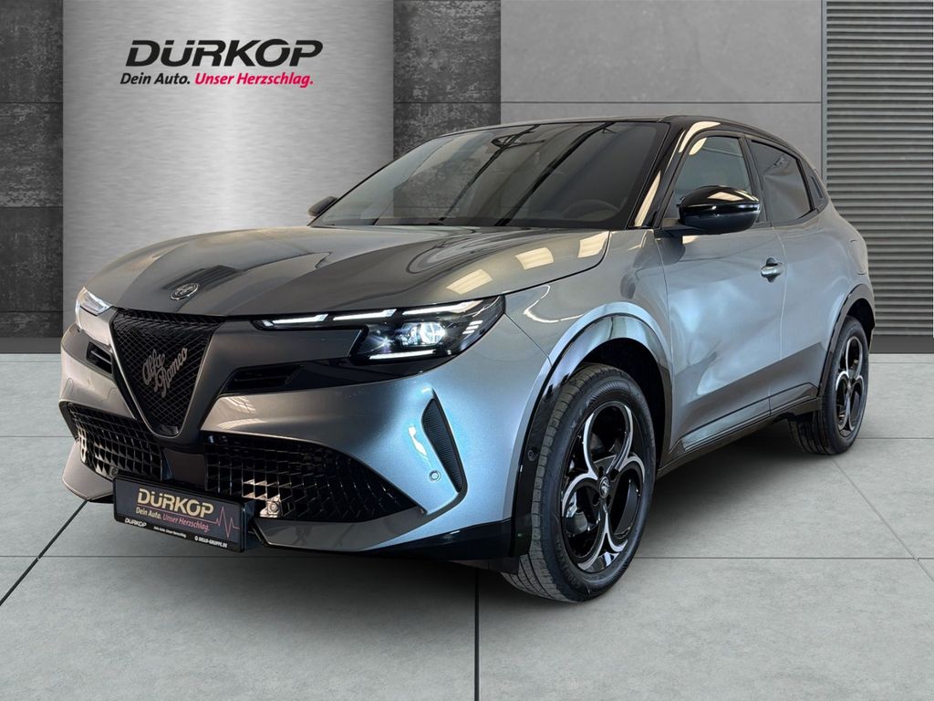 Alfa Romeo Junior Ibrida TI Tech-Paket Sommeraktion