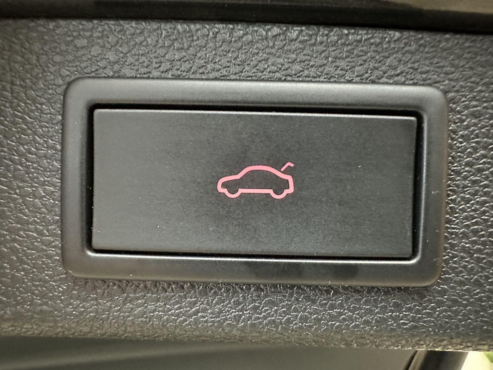 Fahrzeugabbildung SKODA Kodiaq 2.0 TDI 4x4 DSG Sportline NAV+LED+ACC+KAM