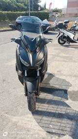 Yamaha X-Max 400 - YAMAHA X MAX 400