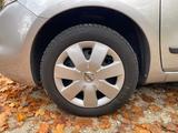 Nissan Note 1.4 Benzin Klima 2. Hand TÜV wenig KM - silberne Nissan Note