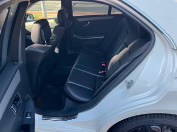 Mercedes E 220 - 7