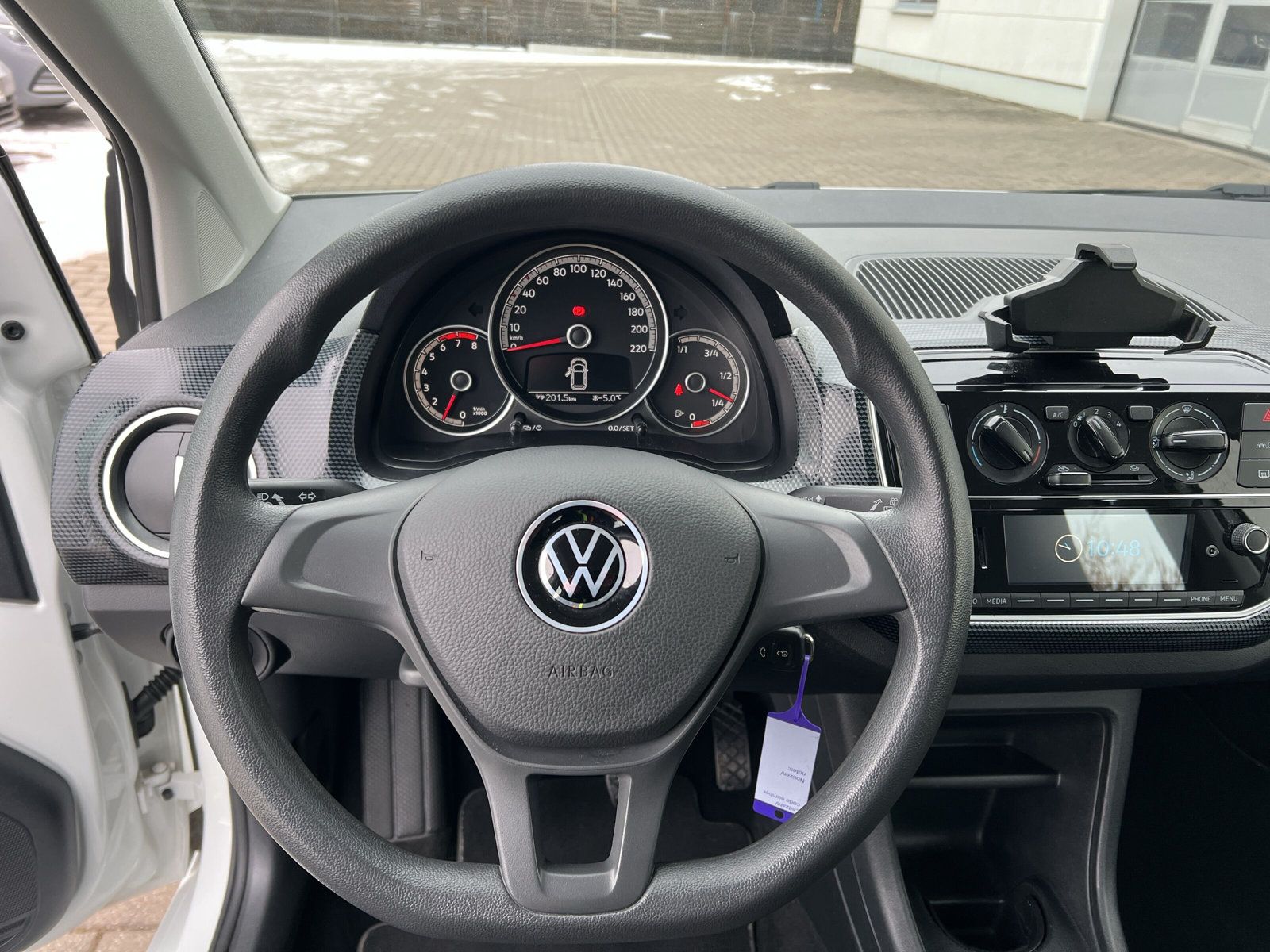 Fahrzeugabbildung Volkswagen up! 1.0 move up! 5-TÜREN KLIMA DAB+