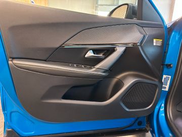 Peugeot 2008 GT *1. Hand*Klima*SHZ*Navi*360° Kamera*AHK*