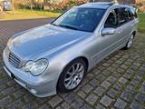 Mercedes-Benz C 230 KOMPRESSOR T AVANTGARDE Avantgarde - gebrauchte Mercedes-Benz C 230 aus dem Jahr 2004