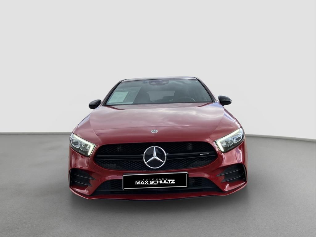 Fahrzeugabbildung Mercedes-Benz AMG A 35 4M Pano-Dach*Apple CarPlay*LED