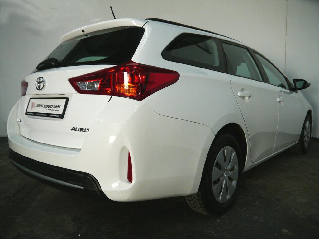 Toyota Auris Touring Sports