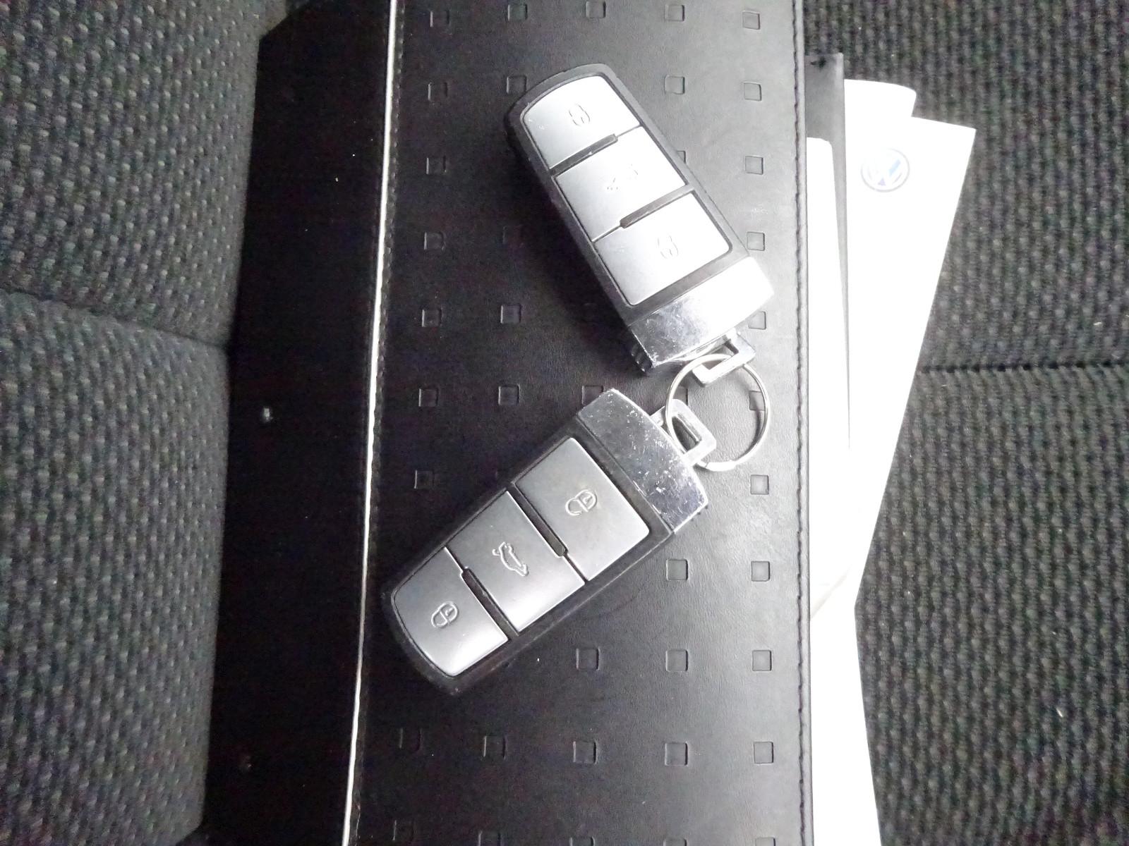 Volkswagen Passat 2006 — photo 14