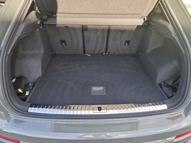 Fahrzeugabbildung Audi Q3 1.5 35 TFSI S LINE LED NAVI SHZ AHK KAMERA BR