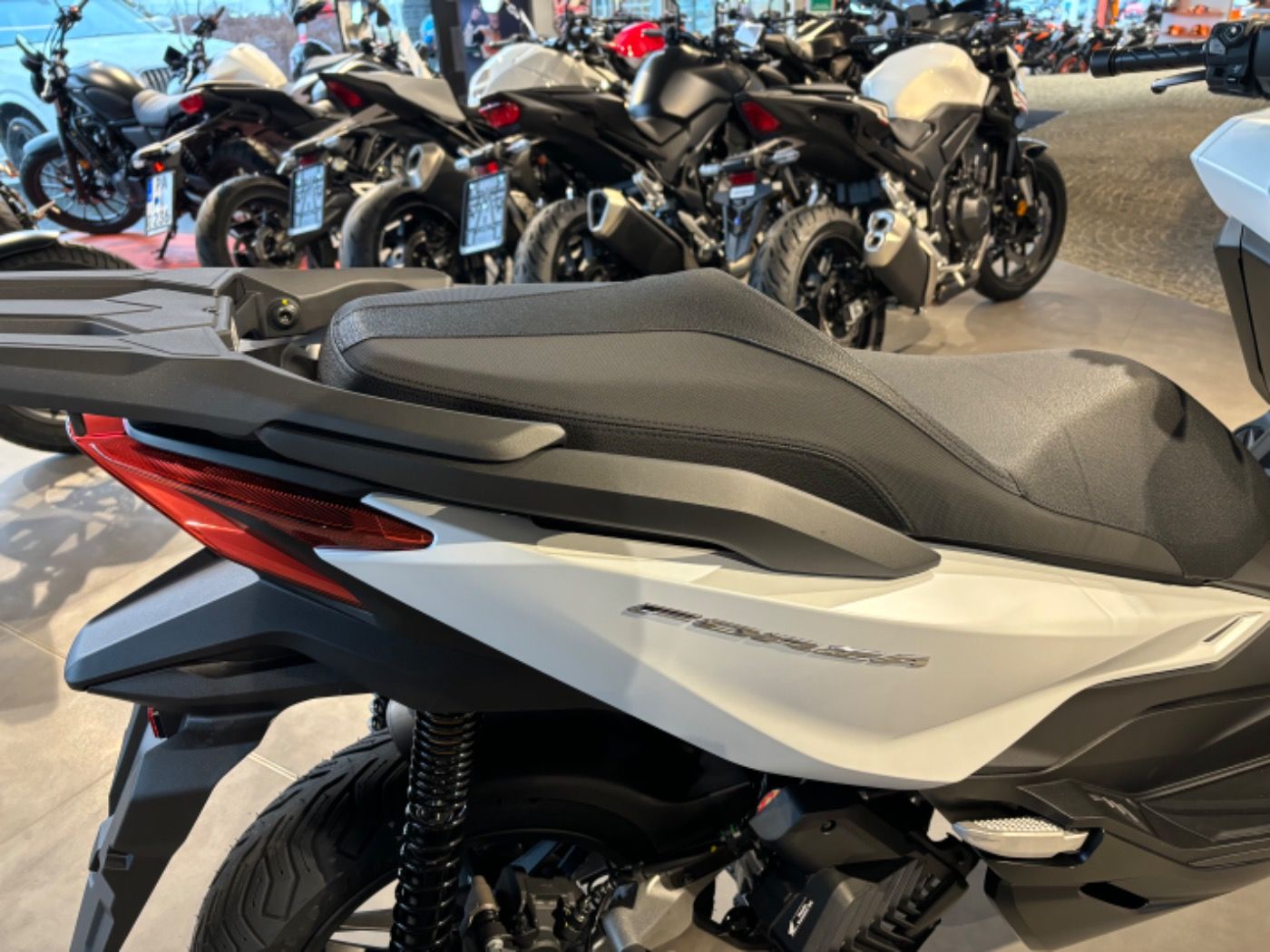 Fahrzeugabbildung Honda Forza 125 NSS 125 Modell 2025